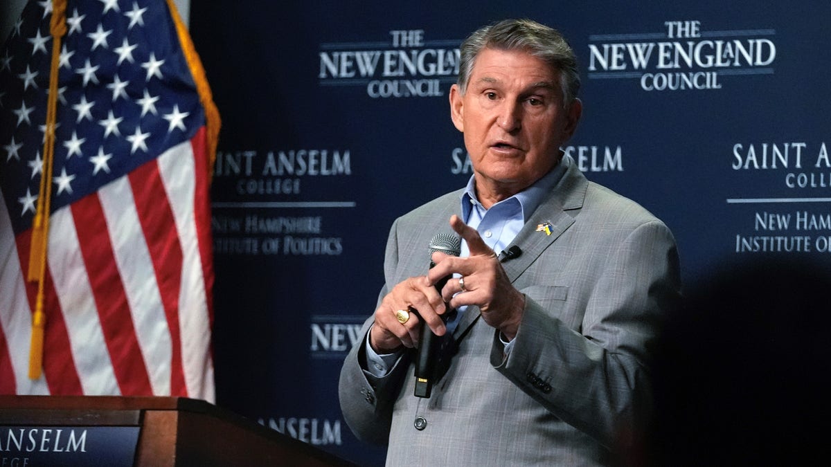 Manchin sparks 2024 speculation with stop in New Hampshire