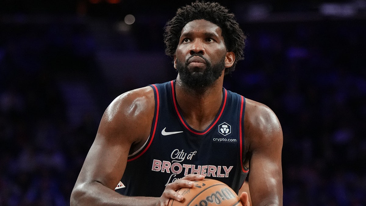 Sixers’ Joel Embiid Drops 70 Against Spurs, Breaks Wilt Chamberlain’s ...