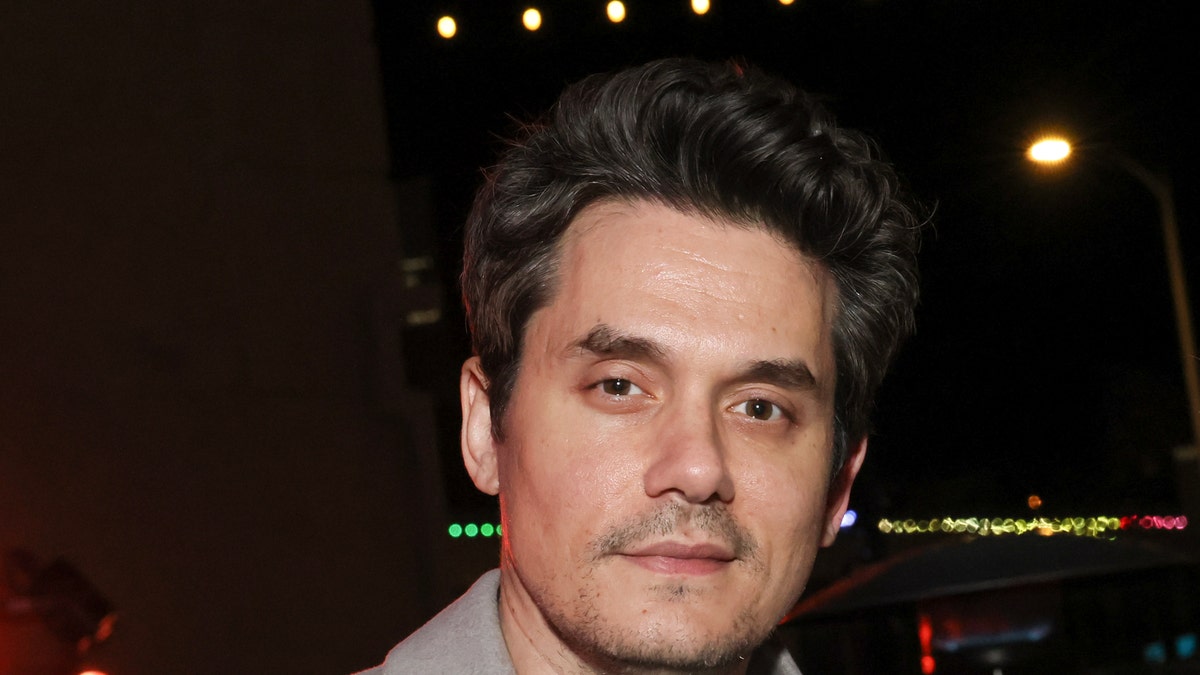 John Mayer Admits He Badly Wants To Be Married Reveals Hottest   JohnMayer3 