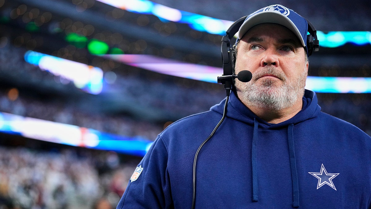 Cowboys Drama: Jerry Jones Undermining Head Coach Mike McCarthy