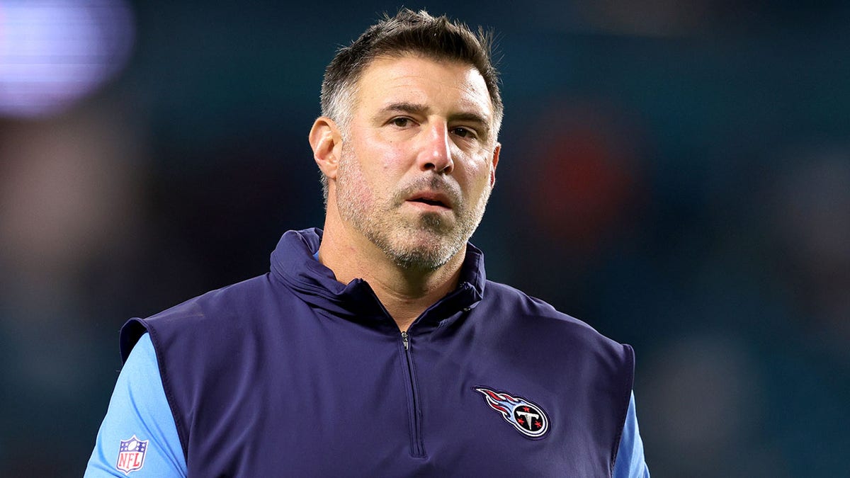 Mike Vrabel's Patriots reunion during Titans bye week among reasons for  firing: report