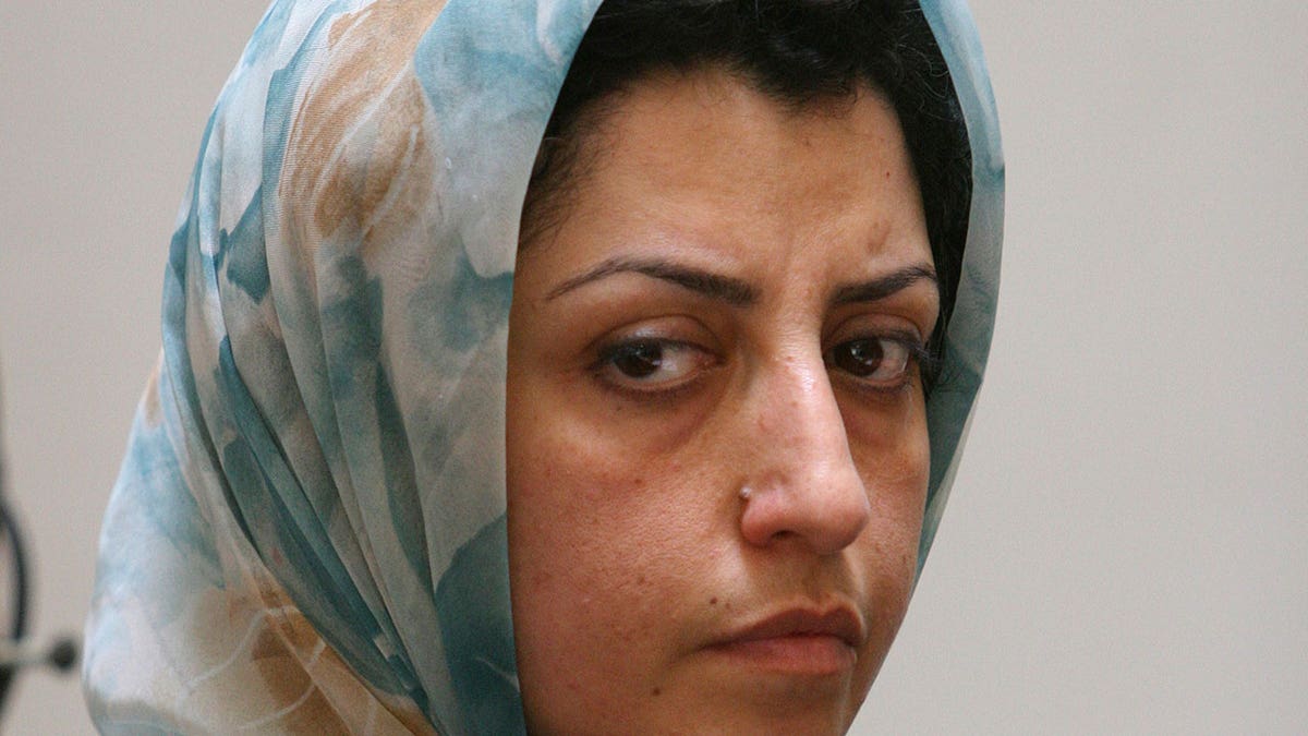 Narges Mohammadi attends meeting