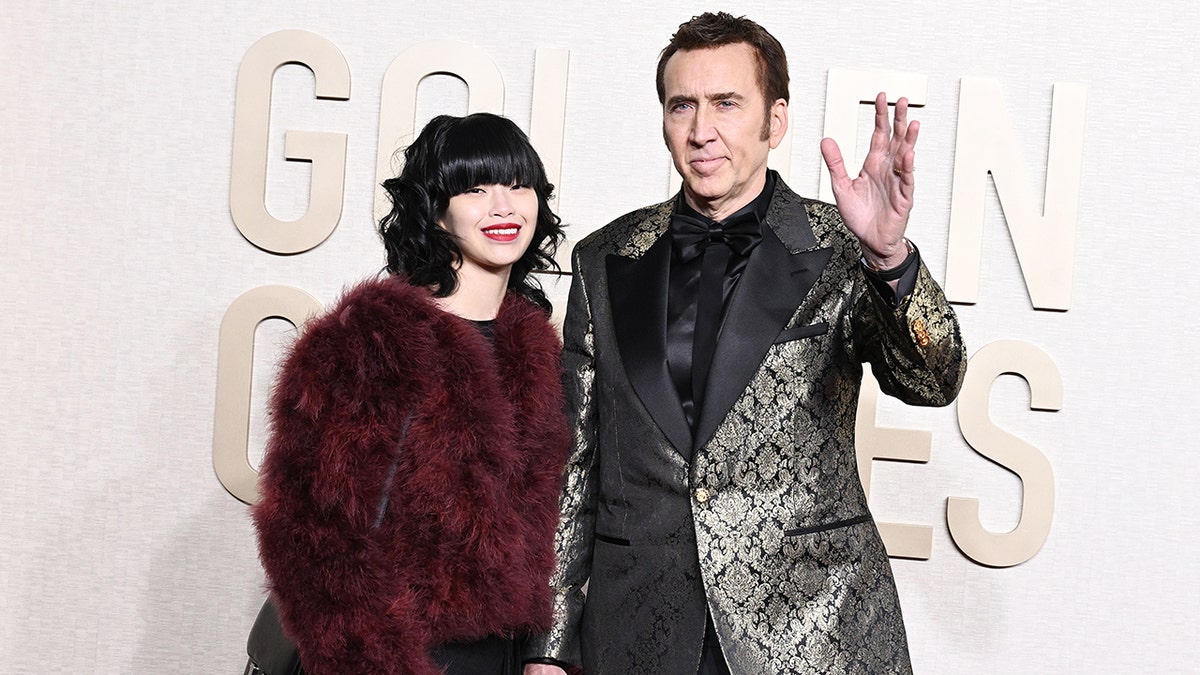 Nicolas Cage e sua esposa no Globo de Ouro