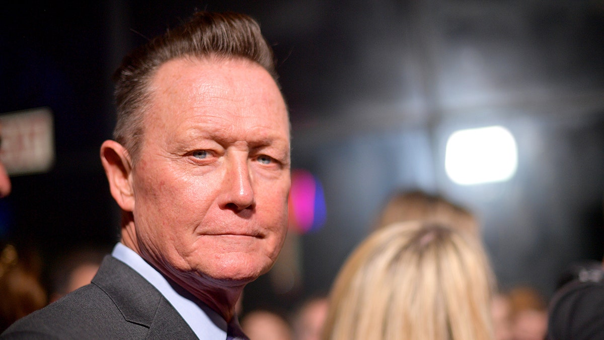 Close up of Robert Patrick on the red carpet