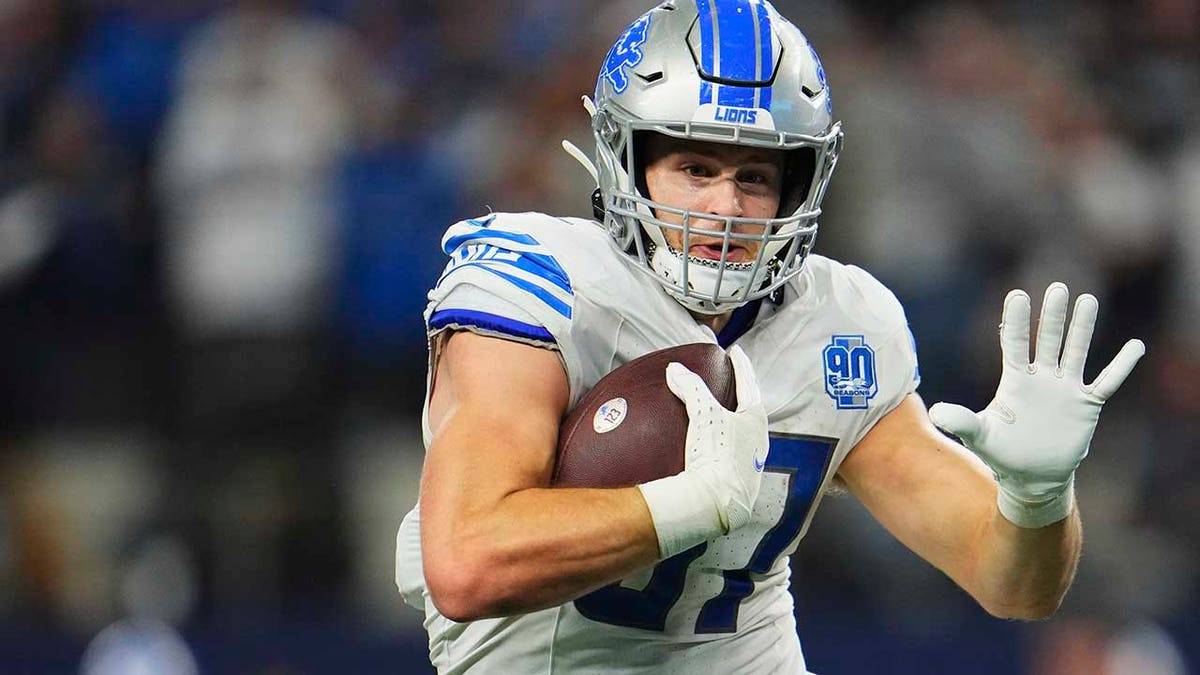 Lions’ Sam LaPorta sets rookie record with touchdown catch vs Vikings 2 Sam LaPorta vs Cowboys