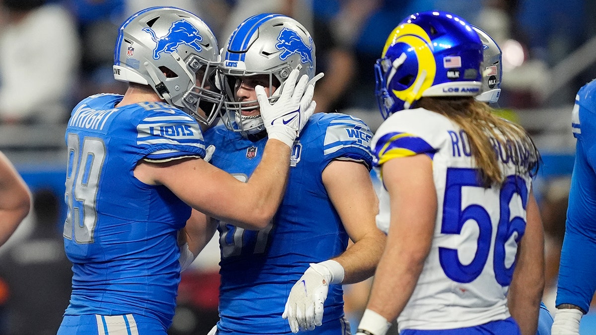 Lions Win 1st Playoff Game In 32 Years Narrowly Defeating Rams In Wild ...