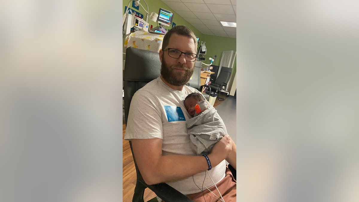Samuel in NICU with dad