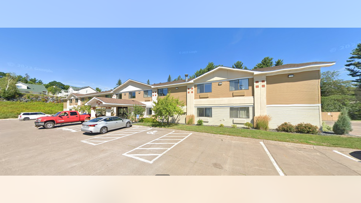 super 8 active shooter