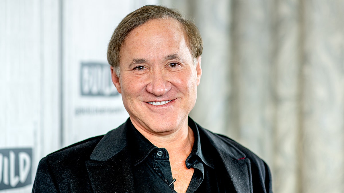 Close up of Dr. Terry Dubrow
