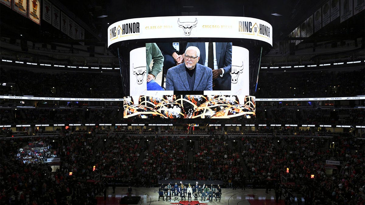 Phil Jackson is honored