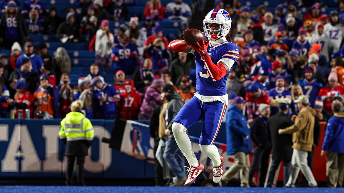 Damar Hamlin warms up before a game