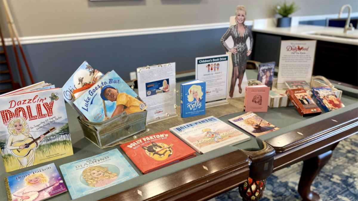 Books for Dolly Parton