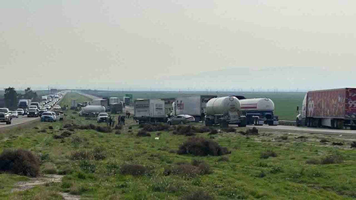 pileup on Interstate 5