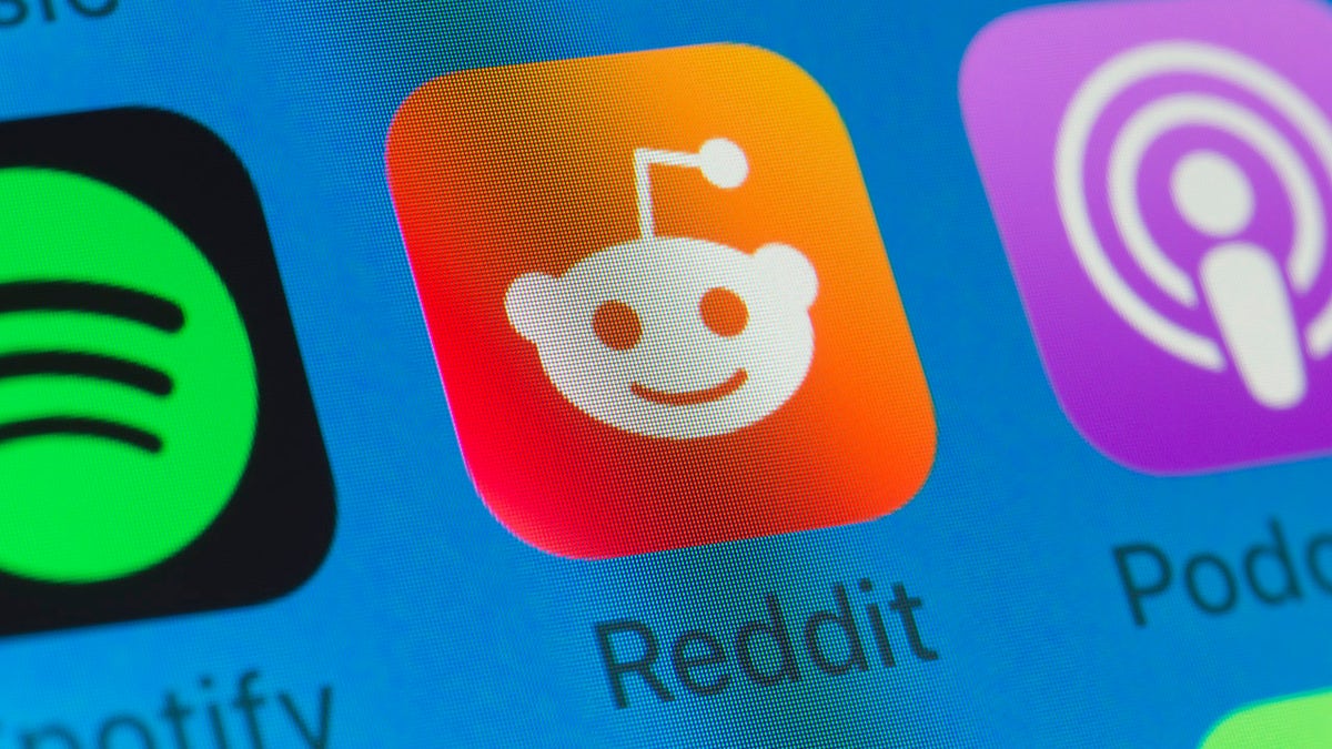 The reddit app logo