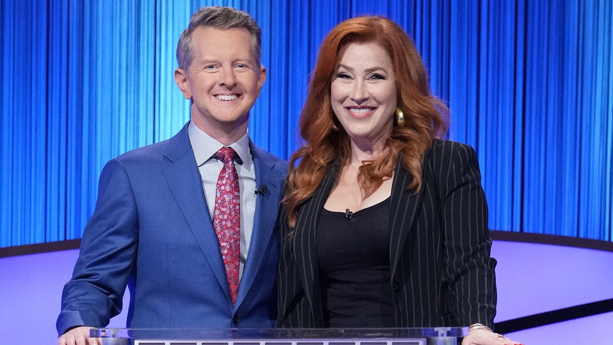 Ken Jennings and Lisa Ann Walter on Jeopardy