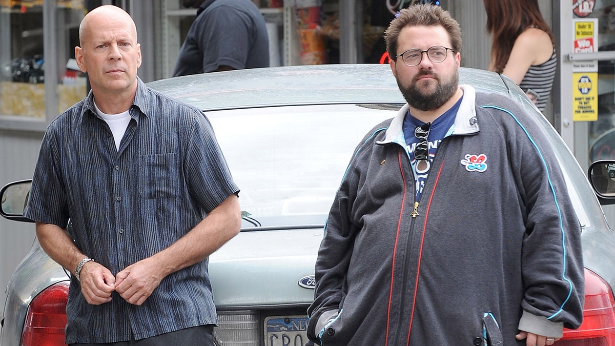 Kevin Smith and Bruce Willis on set of 'Cop Out'