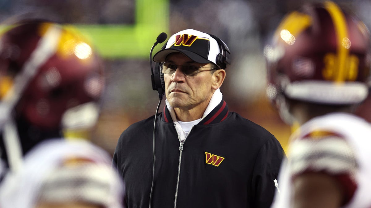 Arthur Smith exit headlines coaching staff turnovers after regular season ends 1 Ron Rivera looks on the field after halftime