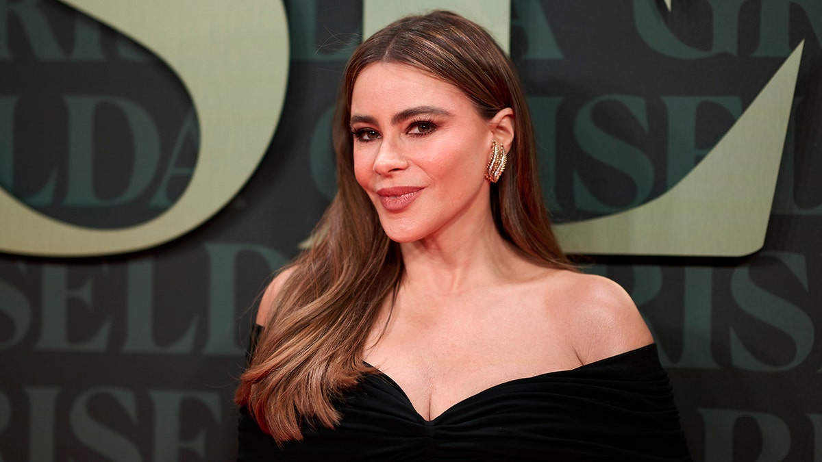 Sofia Vergara's Breast Size Is The Topic Of Conversation In Allure's  September Issue (PHOTO)