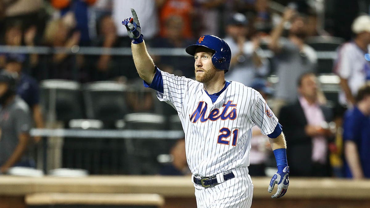 Todd Frazier with Mets