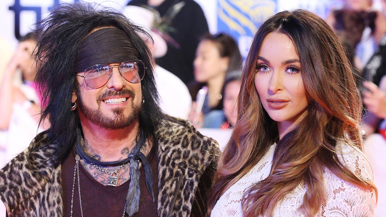 Nikki Sixx's wife Courtney wasn't prepared for life as rock star's spouse:  ‘Above my pay grade’, image size:1280x720
