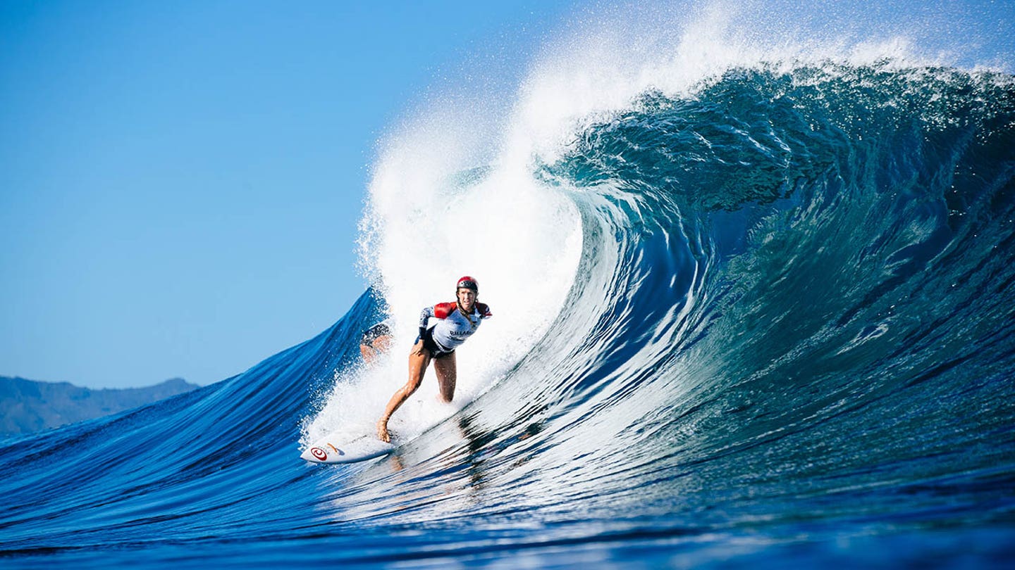 Transgender Surfer Allowed to Compete in Women's Division After Backlash