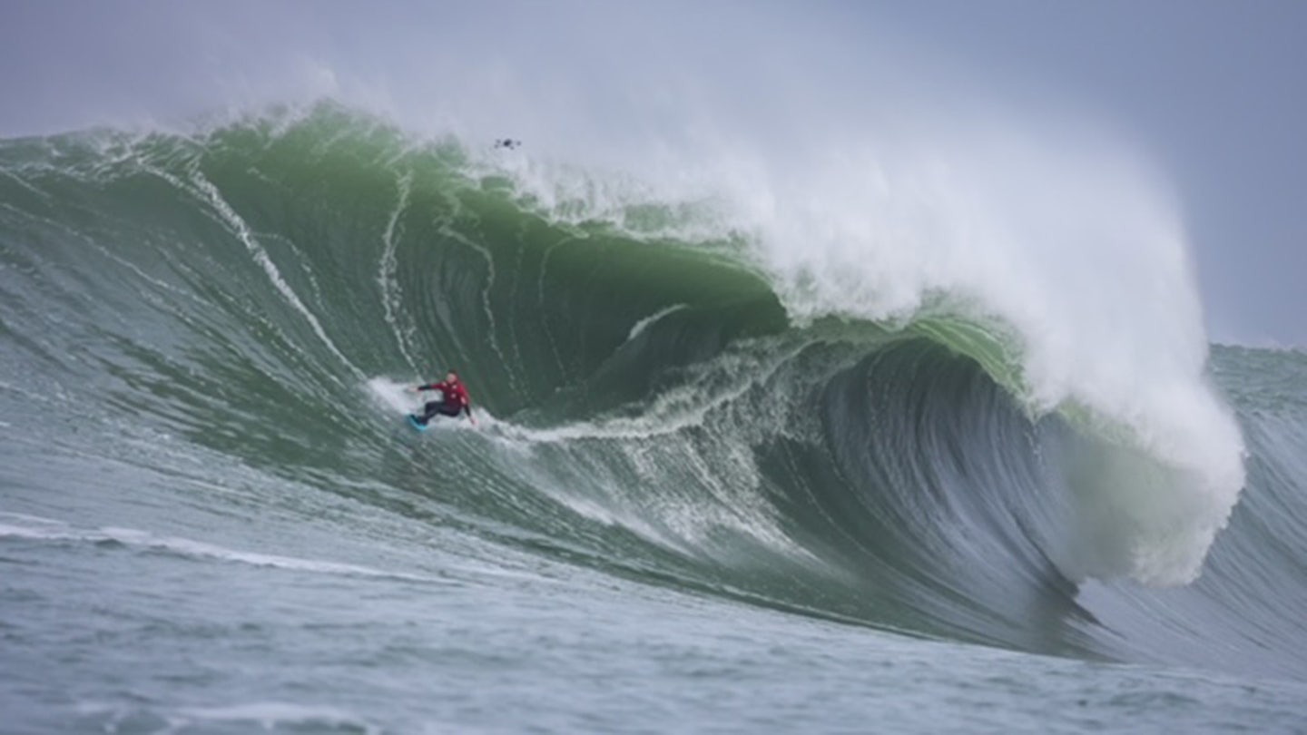 Transgender Surfer Now Eligible to Compete in Women's Division after Association Reversal