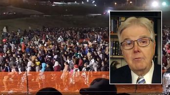 Dan Patrick defends Texas pushing back against Biden admin's 'open border': We've 'had it'