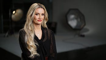 Holly Madison accuses Crystal Hefner of ripping off book: 'Do your research and don't copy'