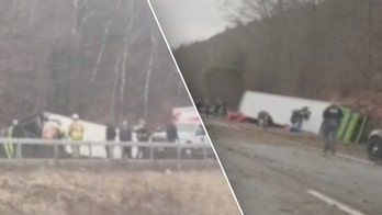 1 person dead, 11 injured following New York City-bound tour bus rollover