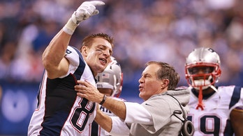 Bill Belichick 'definitely wants to stay' with the Patriots, Rob Gronkowski says