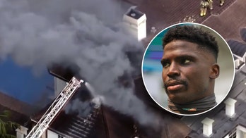 Home of Dolphins' Tyreek Hill engulfed in flames; team says everyone safe