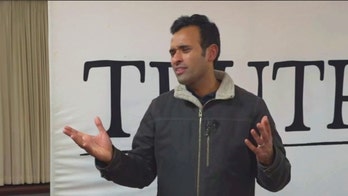 Ramaswamy blasts WaPo reporter with viral response to question on condemning 'White supremacy': 'Shame on you'