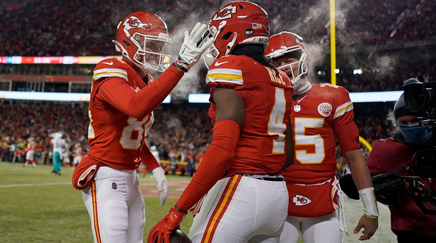 Chiefs prevail over Dolphins in frigid playoff game