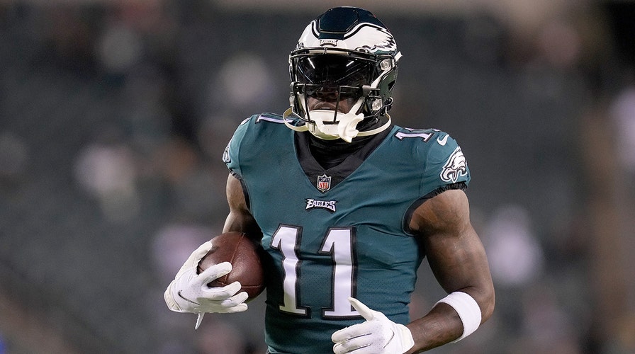 Eagles’ AJ Brown Addresses Rumors Of Locker Room Turmoil As Losing Skid ...