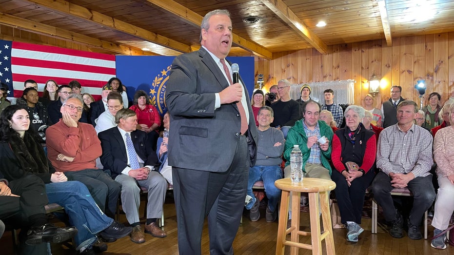 Christie ramps up attacks on Haley as she closes gap with Trump in New Hampshire polls