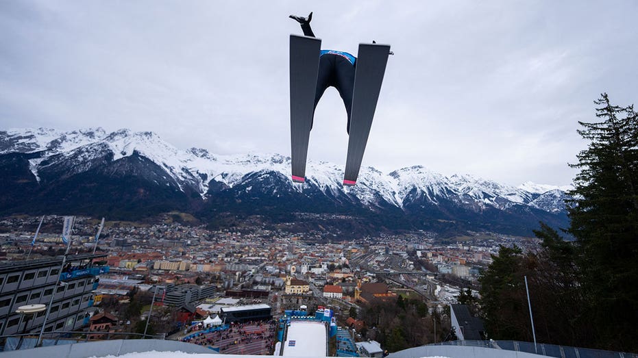 Austria cable car crash injures 4 in popular skiing region