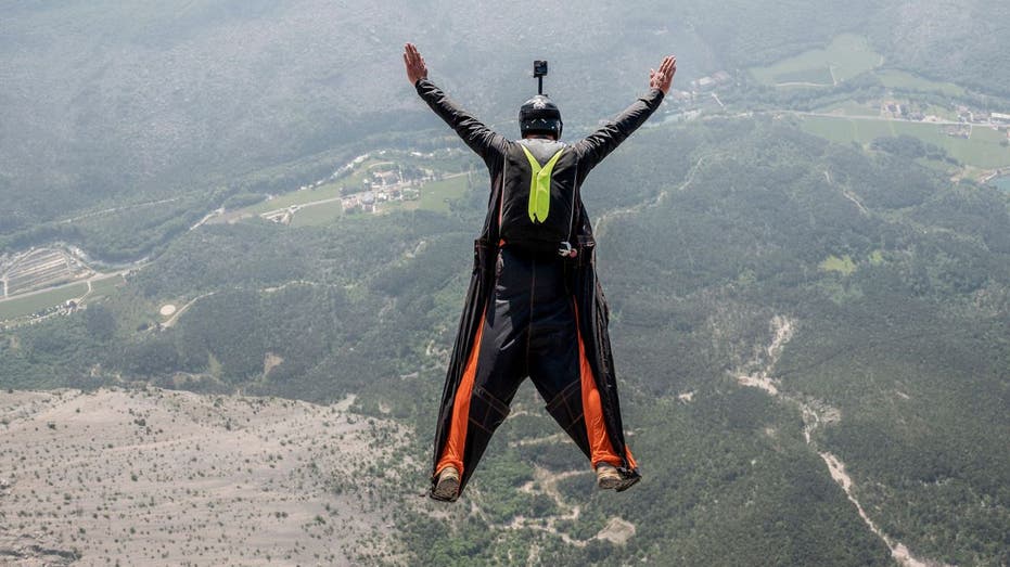 Colorado skydiver falls to his death in freak accident