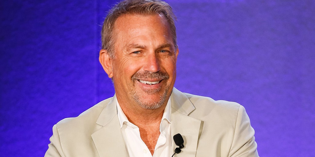 Kevin Costner shares photo of his new 'love' on Valentine's Day - Vimarsana News