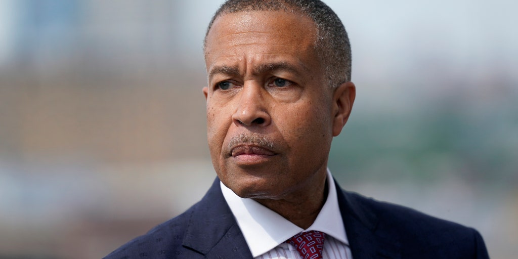 Former Detroit police chief ends Republican Senate bid, considers running for mayor - Vimarsana News