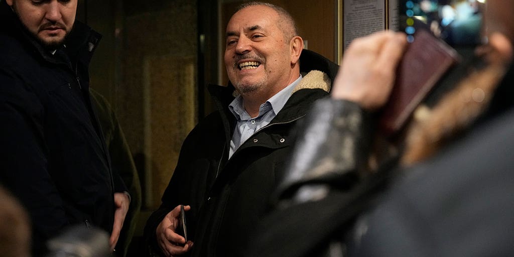 Russian politician calling for peace in Ukraine barred from presidential race - Vimarsana News