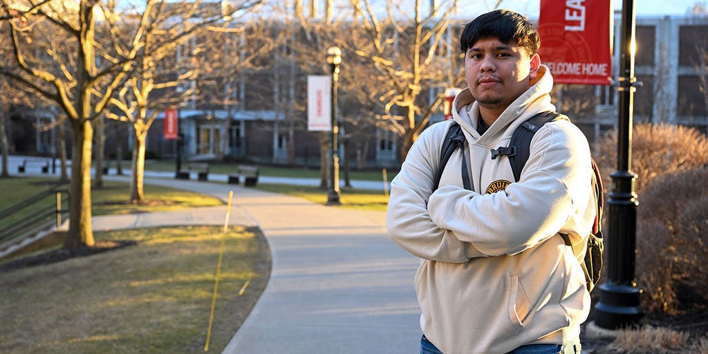 Students across America put off college decisions due to FAFSA delay - Vimarsana News