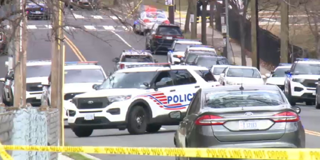 DC police union calls out left-wing policies as crime continues to soar - Vimarsana News