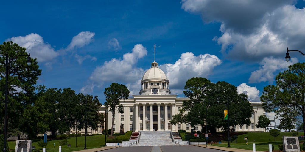 AL lawmakers consider legal casinos, education vouchers, criminal justice in 2024 - Vimarsana News
