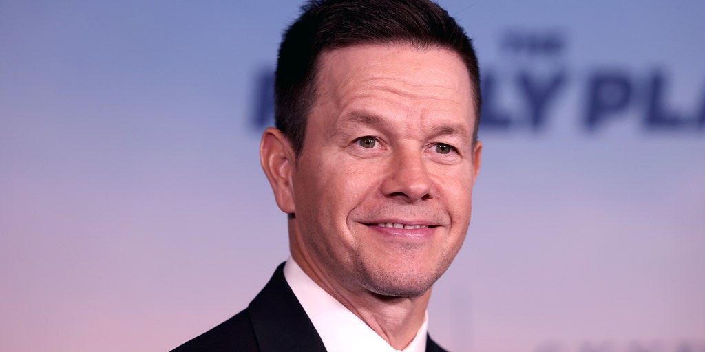 Mark Wahlberg fought through injury on first day of 'most physically demanding role' of his life - Vimarsana News