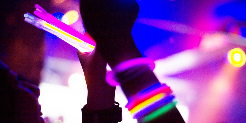 Party glow sticks to be tested by US Navy to detect biothreats: 'Highly sensitive' - Vimarsana News