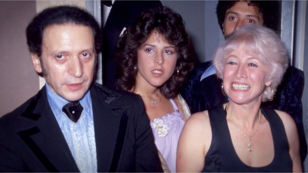 Shony Alex Braun with his wife Shari and daughter Dinah Braun Griffin, whose hopeful story is featured in the new
