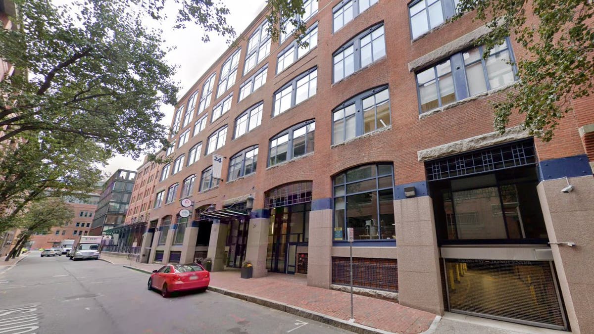 Boston To Get New Migrant Facility In Trendy Waterfront Neighborhood   24 Farnsworth St 