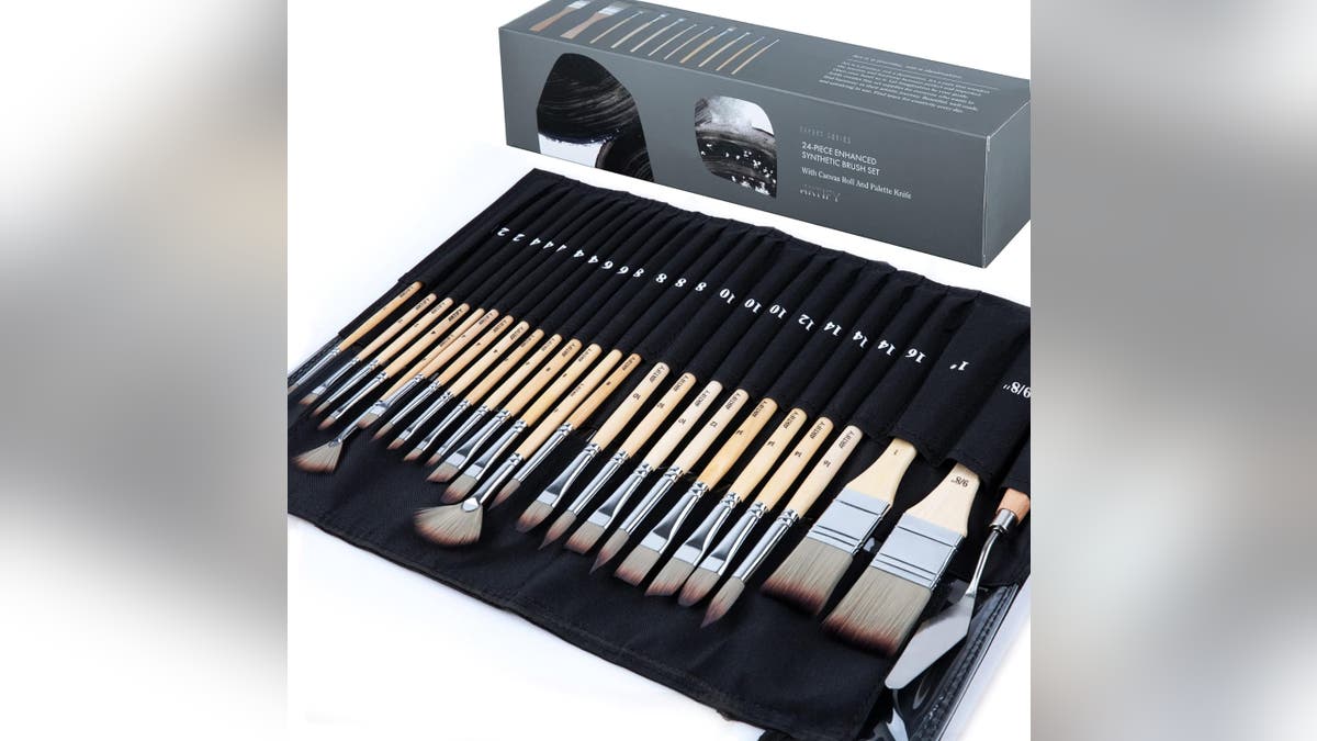This paintbrush set includes everything you need to start painting. 