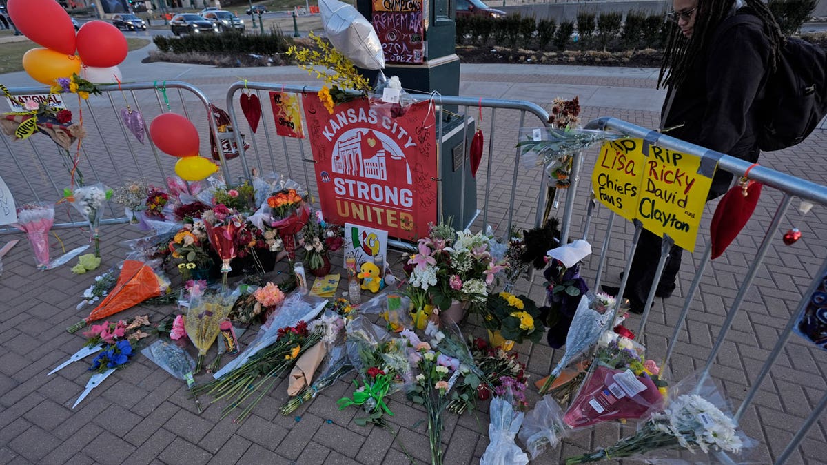 memorial dedicated to the victims of the mass shooting in front of Union Station