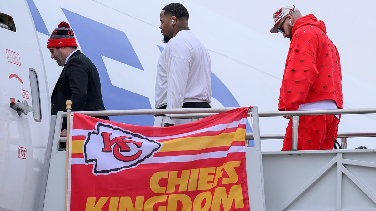 Chiefs players leave